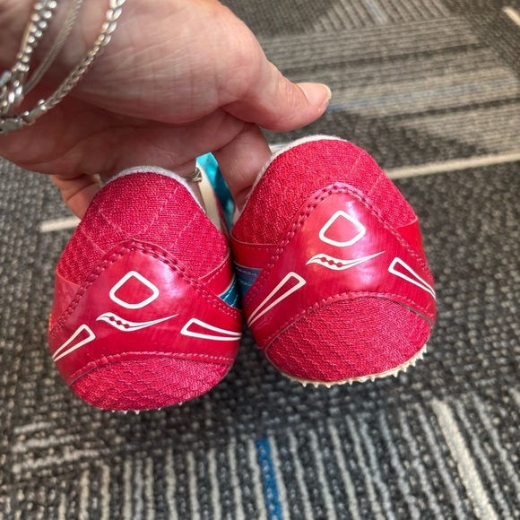 NWT Saucony Spitfire 2 Women’s 12 Pink and Teal Track Shoes with spikes - Picture 5 of 7